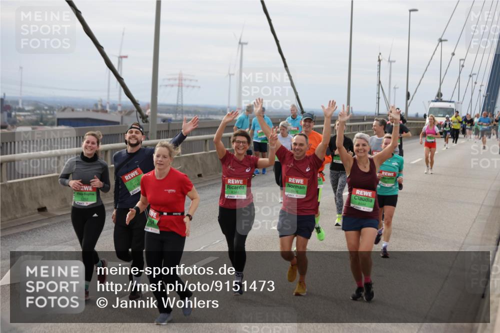 03.10.2025 - Köhlbrandbrückenlauf Jannik Wohlers http://msf.ph/oto/9151473 03.10.2025 15:58:26 Position 1 8252, 9740, 8344, 8446, 8444 meine-sportfotos.de