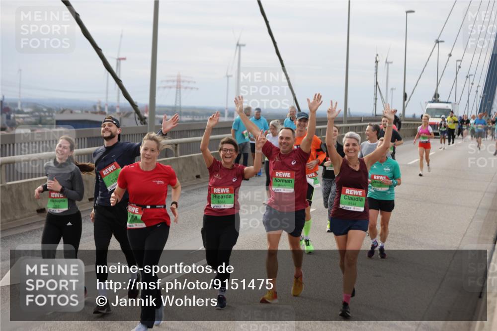 03.10.2025 - Köhlbrandbrückenlauf Jannik Wohlers http://msf.ph/oto/9151475 03.10.2025 15:58:26 Position 1 9740, 8344, 8446, 8444 meine-sportfotos.de