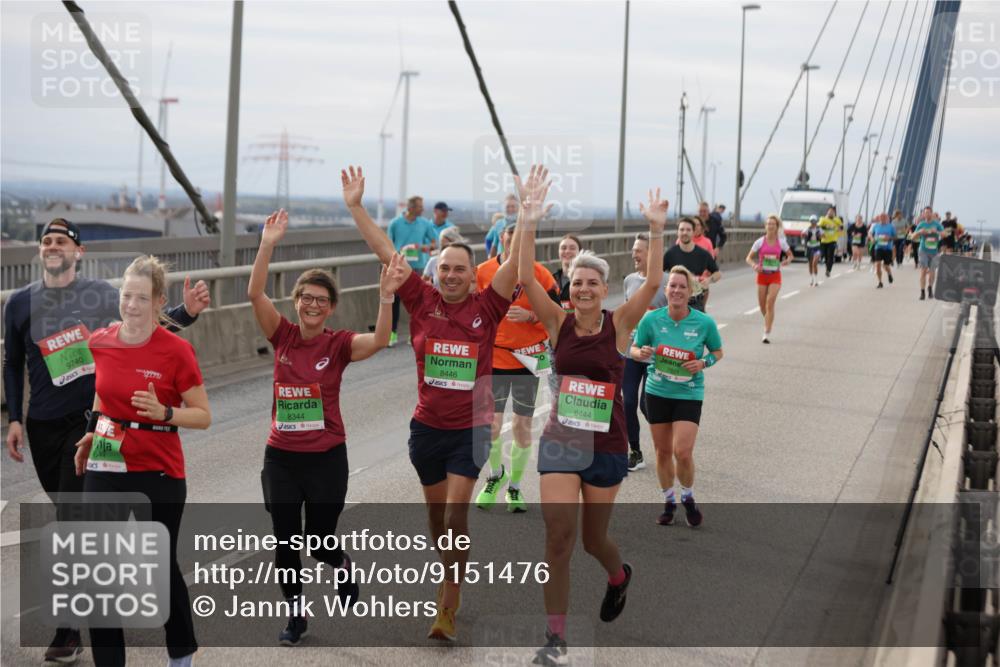 03.10.2025 - Köhlbrandbrückenlauf Jannik Wohlers http://msf.ph/oto/9151476 03.10.2025 15:58:26 Position 1 9740, 8344, 8446, 8444 meine-sportfotos.de