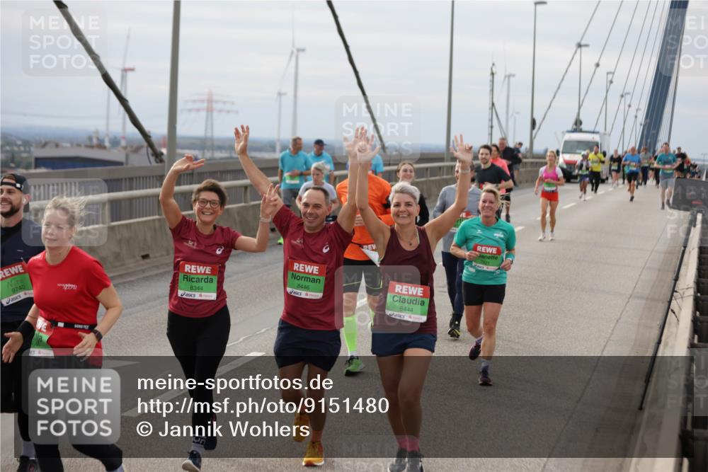 03.10.2025 - Köhlbrandbrückenlauf Jannik Wohlers http://msf.ph/oto/9151480 03.10.2025 15:58:26 Position 1 9740, 8344, 8446, 8444, 23 meine-sportfotos.de