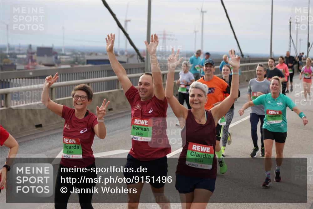03.10.2025 - Köhlbrandbrückenlauf Jannik Wohlers http://msf.ph/oto/9151496 03.10.2025 15:58:27 Position 1 8344, 8446, 8444, 7821 meine-sportfotos.de