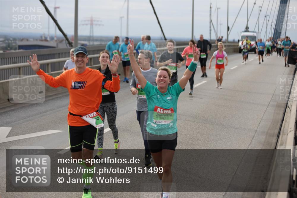 03.10.2025 - Köhlbrandbrückenlauf Jannik Wohlers http://msf.ph/oto/9151499 03.10.2025 15:58:28 Position 1 20, 8219, 7821 meine-sportfotos.de