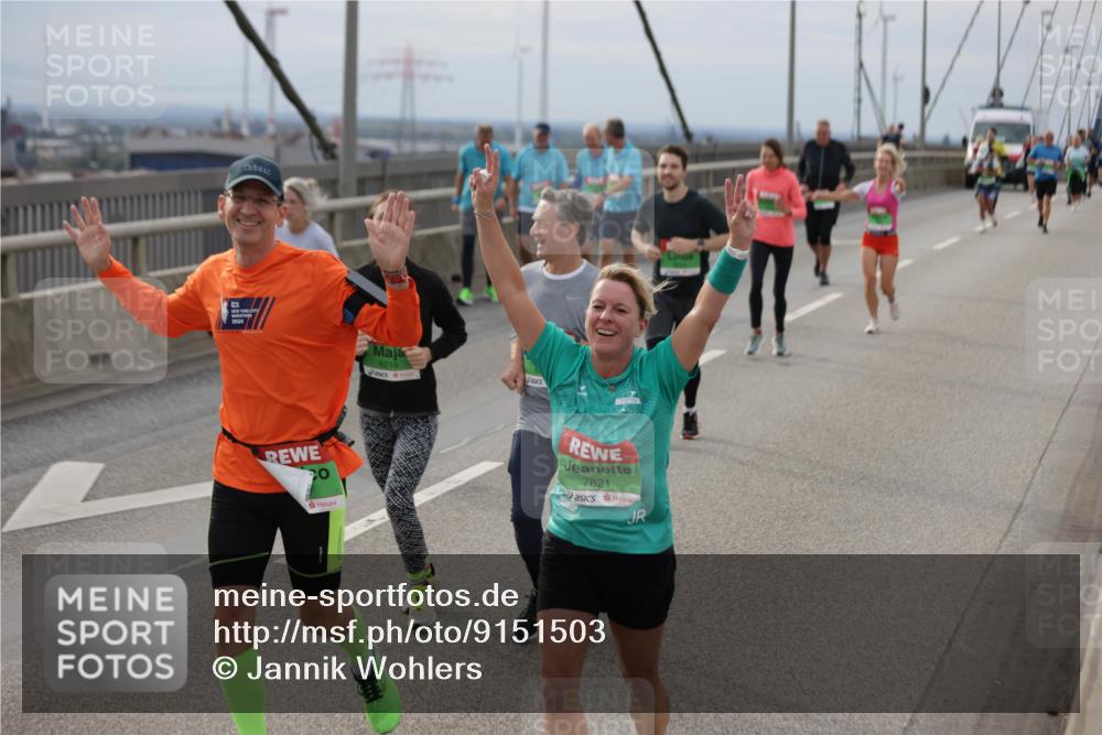 03.10.2025 - Köhlbrandbrückenlauf Jannik Wohlers http://msf.ph/oto/9151503 03.10.2025 15:58:29 Position 1 20, 8218, 7821 meine-sportfotos.de