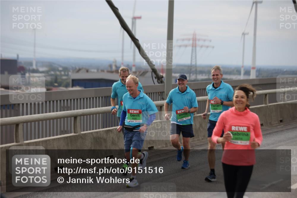 03.10.2025 - Köhlbrandbrückenlauf Jannik Wohlers http://msf.ph/oto/9151516 03.10.2025 15:58:32 Position 1 8906, 8907, 8905, 3614 meine-sportfotos.de