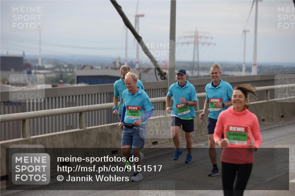 03.10.2025 - Köhlbrandbrückenlauf Jannik Wohlers http://msf.ph/oto/9151517 03.10.2025 15:58:32 Position 1 8906, 8907, 8614 meine-sportfotos.de