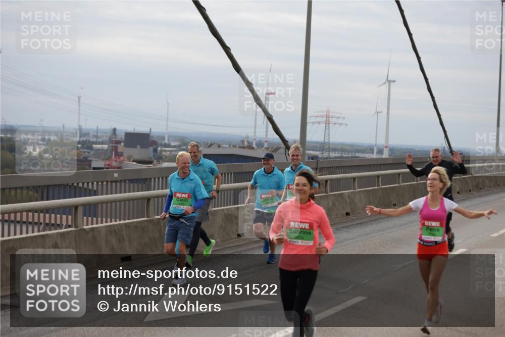03.10.2025 - Köhlbrandbrückenlauf Jannik Wohlers http://msf.ph/oto/9151522 03.10.2025 15:58:32 Position 1 8614 meine-sportfotos.de