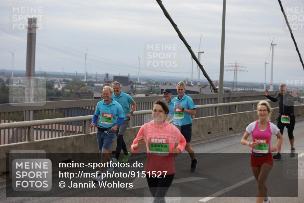 03.10.2025 - Köhlbrandbrückenlauf Jannik Wohlers http://msf.ph/oto/9151527 03.10.2025 15:58:33 Position 1 8614 meine-sportfotos.de