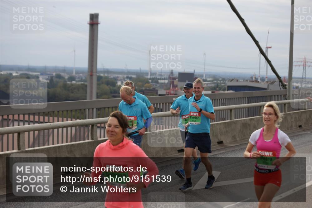 03.10.2025 - Köhlbrandbrückenlauf Jannik Wohlers http://msf.ph/oto/9151539 03.10.2025 15:58:34 Position 1 15310, 8614, 8905, 8726 meine-sportfotos.de