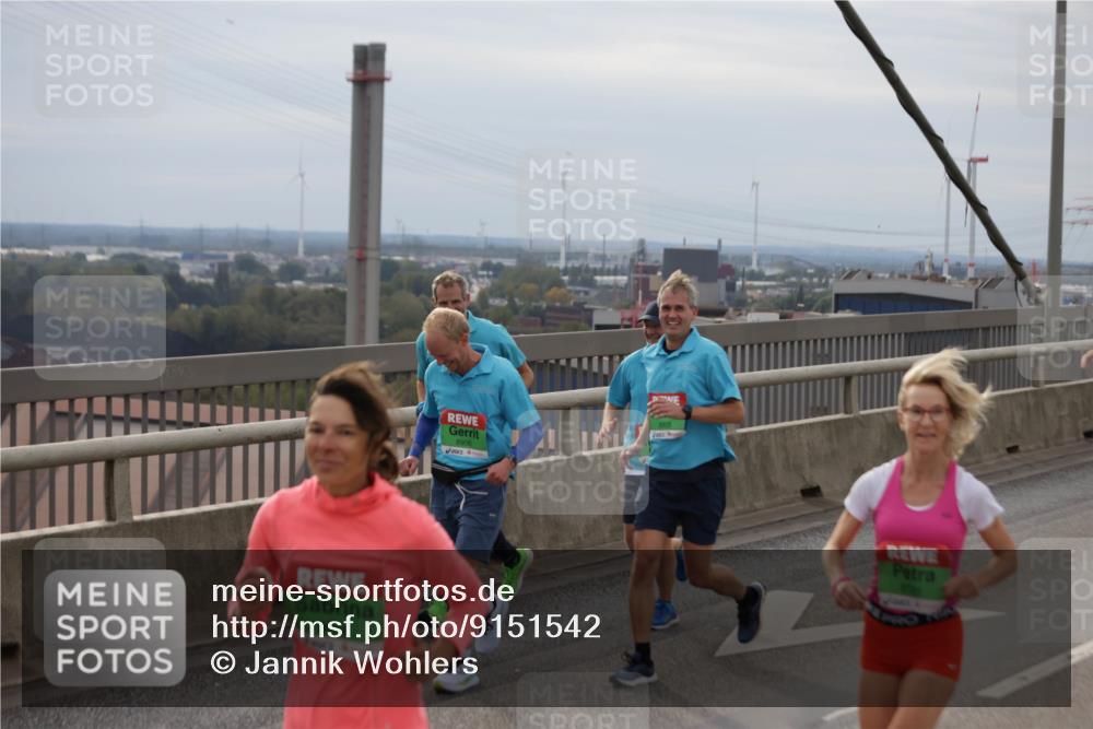 03.10.2025 - Köhlbrandbrückenlauf Jannik Wohlers http://msf.ph/oto/9151542 03.10.2025 15:58:34 Position 1 5310, 8906, 9, 6614, 8700 meine-sportfotos.de
