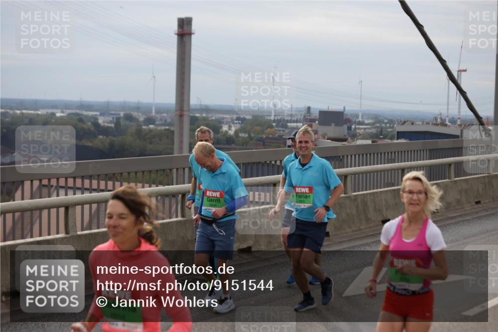 03.10.2025 - Köhlbrandbrückenlauf Jannik Wohlers http://msf.ph/oto/9151544 03.10.2025 15:58:34 Position 1 15310, 8906 meine-sportfotos.de