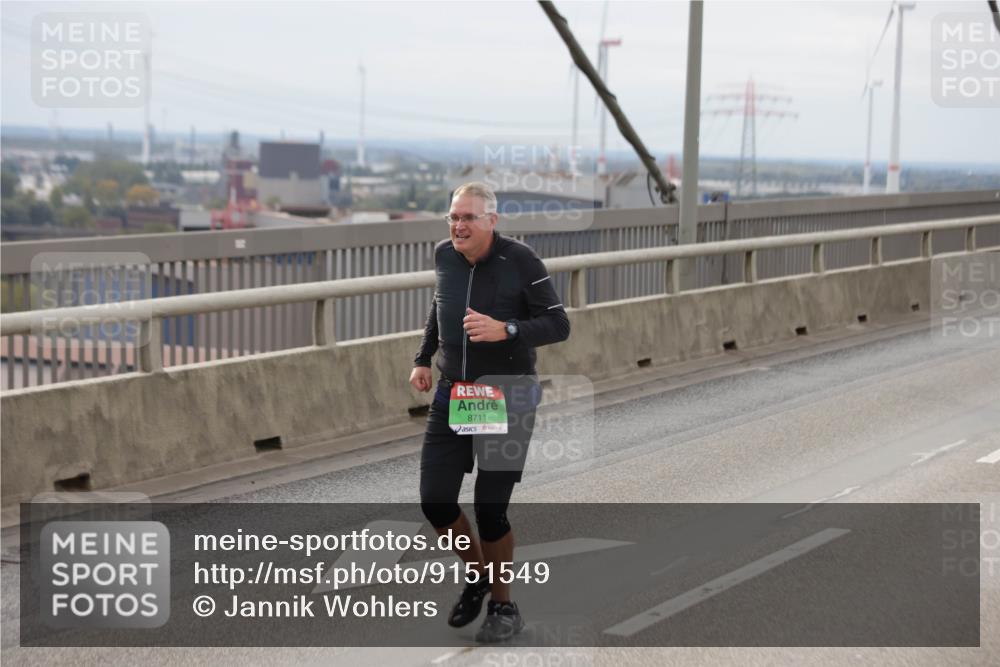 03.10.2025 - Köhlbrandbrückenlauf Jannik Wohlers http://msf.ph/oto/9151549 03.10.2025 15:58:35 Position 1 8711 meine-sportfotos.de