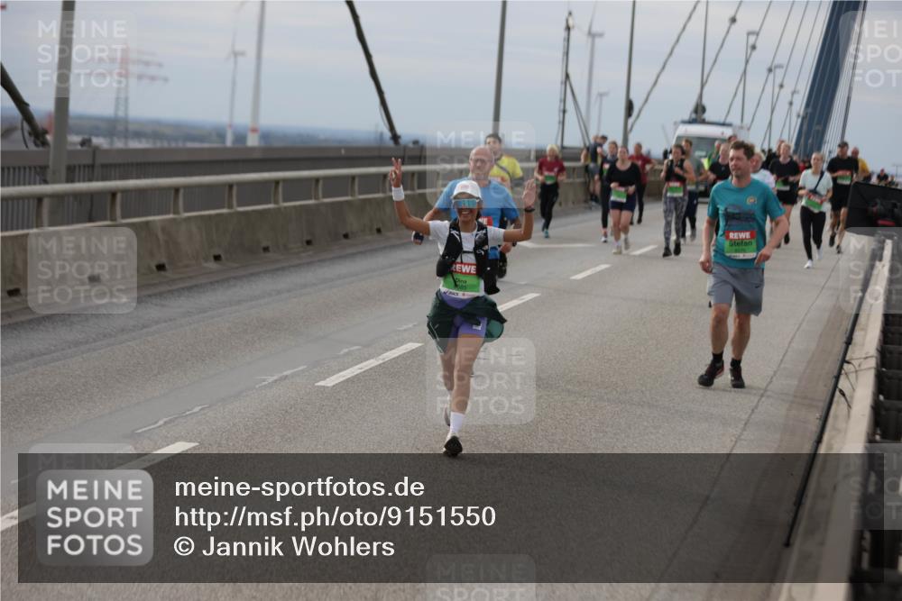03.10.2025 - Köhlbrandbrückenlauf Jannik Wohlers http://msf.ph/oto/9151550 03.10.2025 15:58:37 Position 1  meine-sportfotos.de