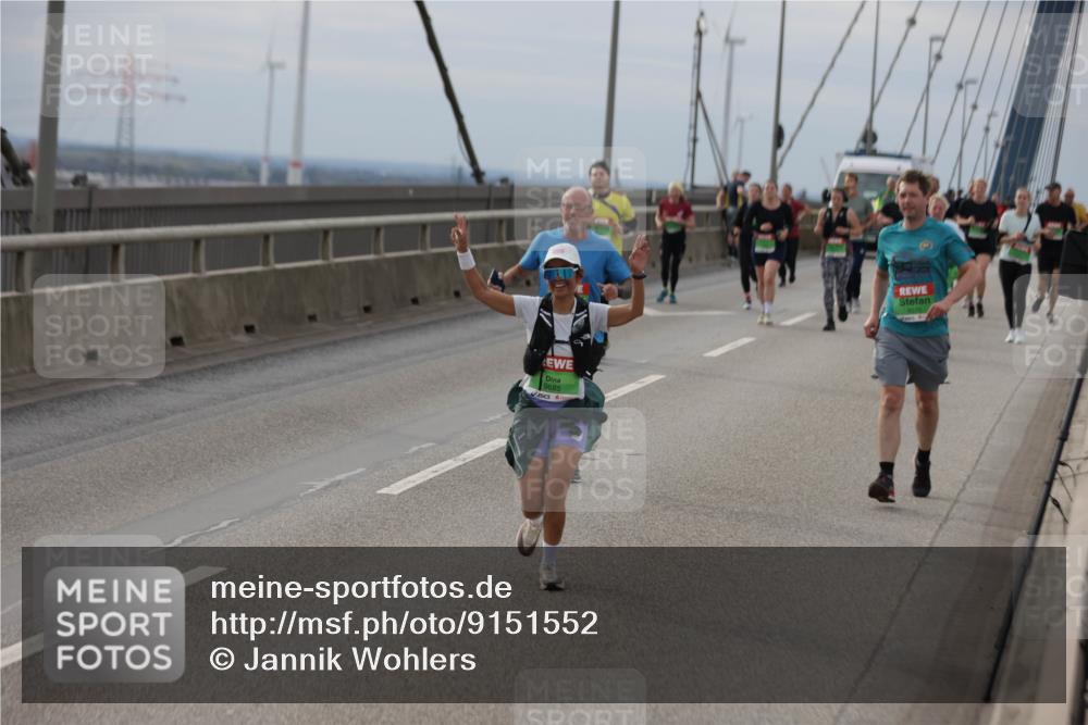 03.10.2025 - Köhlbrandbrückenlauf Jannik Wohlers http://msf.ph/oto/9151552 03.10.2025 15:58:37 Position 1 9685 meine-sportfotos.de