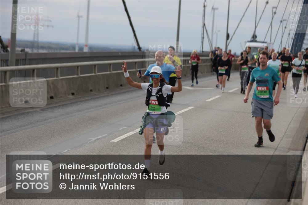 03.10.2025 - Köhlbrandbrückenlauf Jannik Wohlers http://msf.ph/oto/9151556 03.10.2025 15:58:38 Position 1 9685, 8570 meine-sportfotos.de