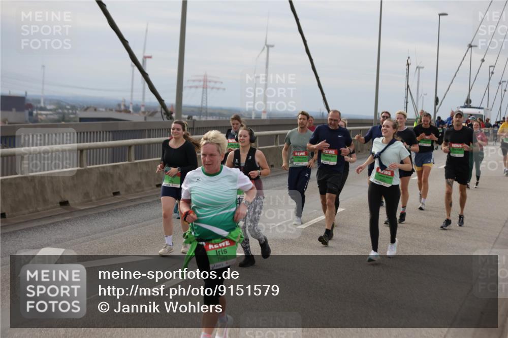 03.10.2025 - Köhlbrandbrückenlauf Jannik Wohlers http://msf.ph/oto/9151579 03.10.2025 15:58:46 Position 1 7983, 9445 meine-sportfotos.de