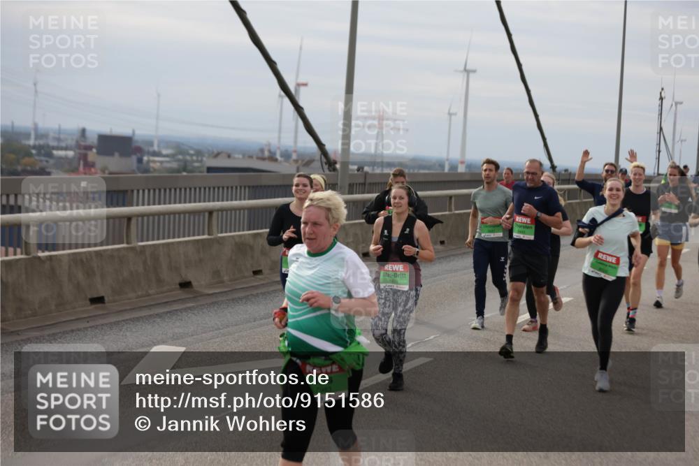 03.10.2025 - Köhlbrandbrückenlauf Jannik Wohlers http://msf.ph/oto/9151586 03.10.2025 15:58:46 Position 1 7983, 8474 meine-sportfotos.de