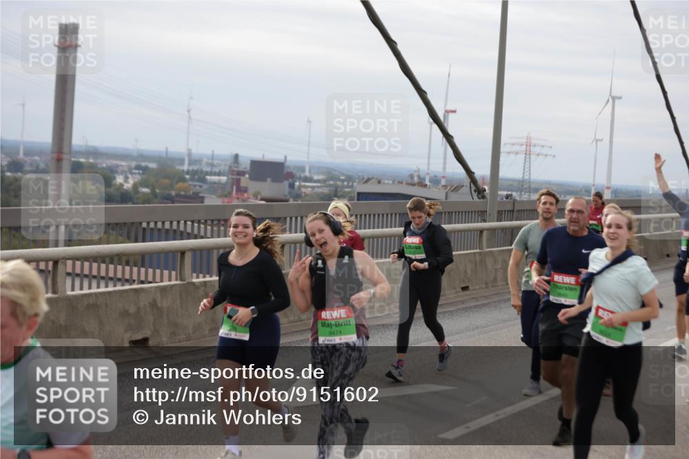 03.10.2025 - Köhlbrandbrückenlauf Jannik Wohlers http://msf.ph/oto/9151602 03.10.2025 15:58:47 Position 1 8474 meine-sportfotos.de