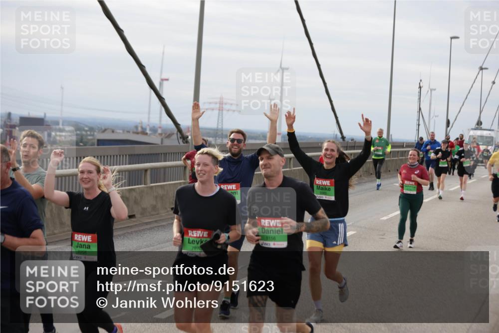 03.10.2025 - Köhlbrandbrückenlauf Jannik Wohlers http://msf.ph/oto/9151623 03.10.2025 15:58:49 Position 1 8258, 797, 8156, 9362 meine-sportfotos.de
