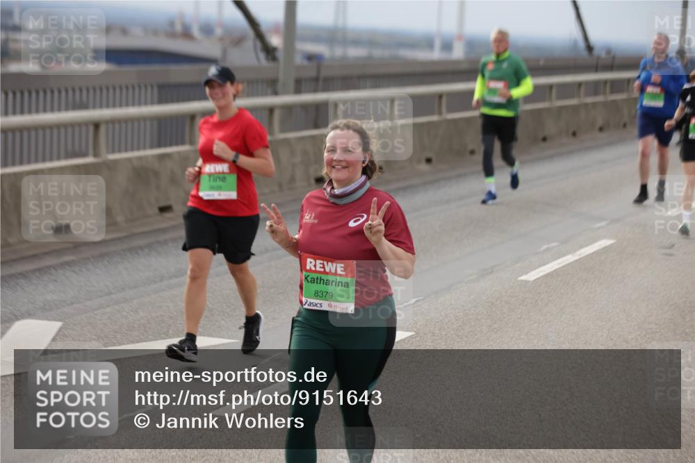 03.10.2025 - Köhlbrandbrückenlauf Jannik Wohlers http://msf.ph/oto/9151643 03.10.2025 15:58:52 Position 1 0, 8379 meine-sportfotos.de