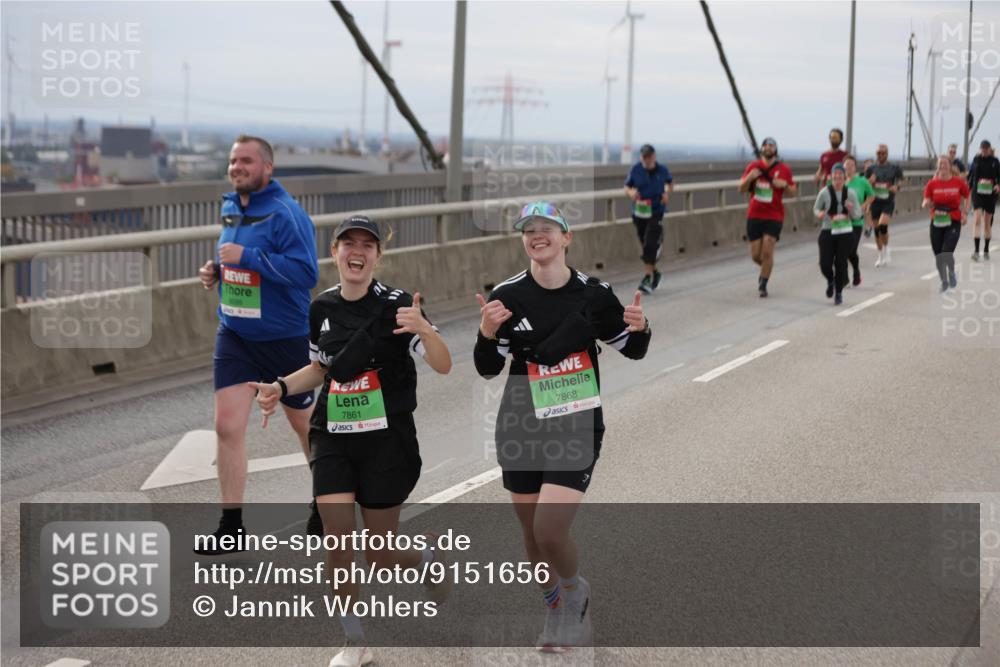 03.10.2025 - Köhlbrandbrückenlauf Jannik Wohlers http://msf.ph/oto/9151656 03.10.2025 15:58:57 Position 1 7861, 7868 meine-sportfotos.de