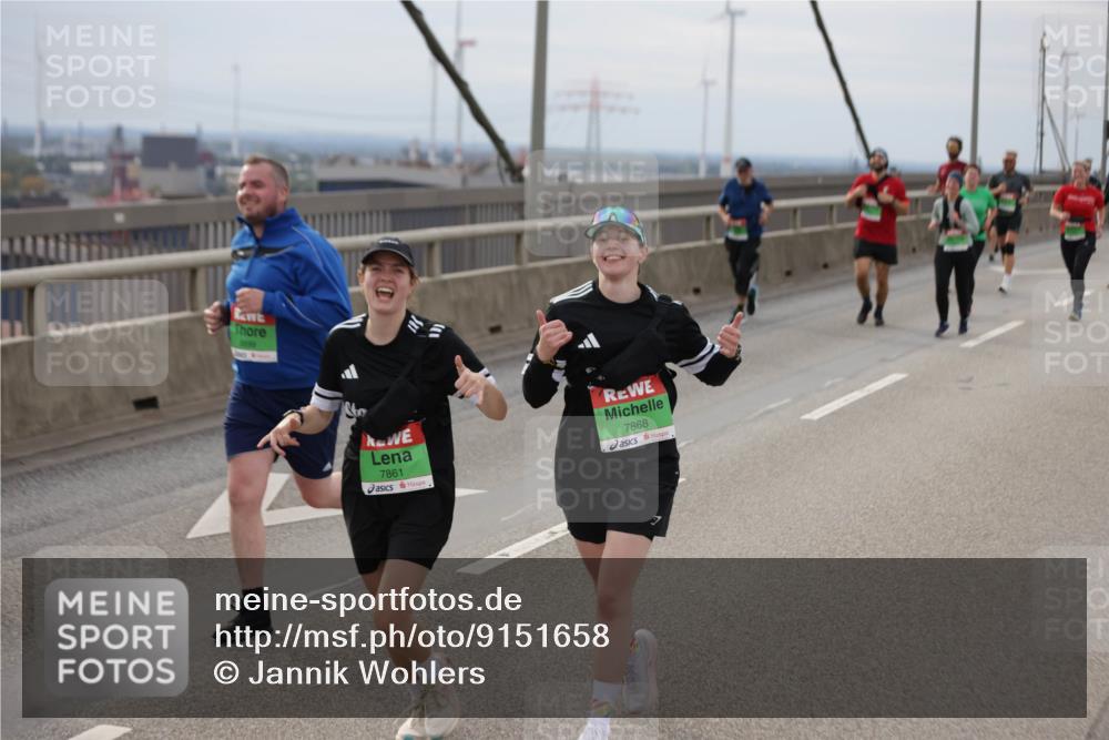03.10.2025 - Köhlbrandbrückenlauf Jannik Wohlers http://msf.ph/oto/9151658 03.10.2025 15:58:57 Position 1 7861, 7868 meine-sportfotos.de