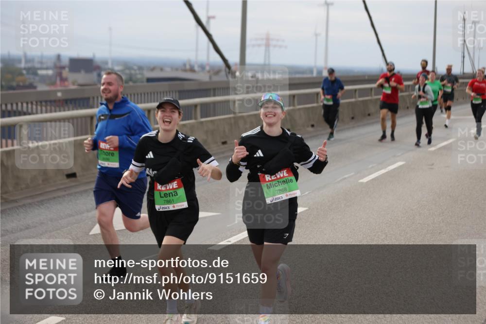03.10.2025 - Köhlbrandbrückenlauf Jannik Wohlers http://msf.ph/oto/9151659 03.10.2025 15:58:57 Position 1 7861, 7868 meine-sportfotos.de