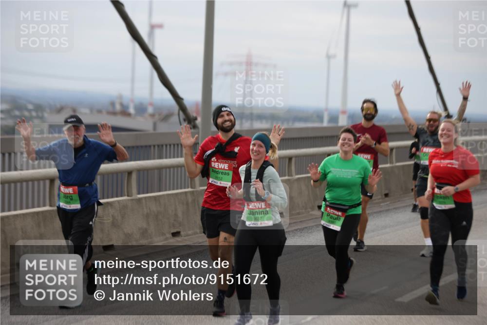 03.10.2025 - Köhlbrandbrückenlauf Jannik Wohlers http://msf.ph/oto/9151672 03.10.2025 15:59:01 Position 1 9112, 9637 meine-sportfotos.de