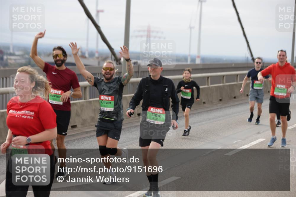 03.10.2025 - Köhlbrandbrückenlauf Jannik Wohlers http://msf.ph/oto/9151696 03.10.2025 15:59:04 Position 1 647, 2016, 18819, 7631, 8383 meine-sportfotos.de