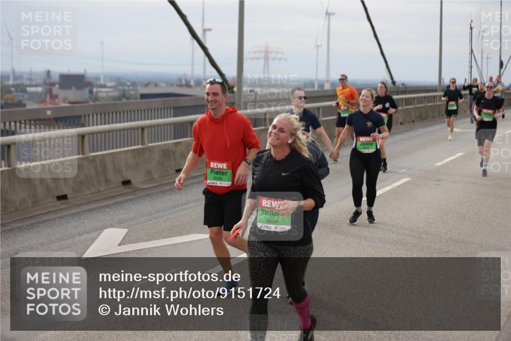 03.10.2025 - Köhlbrandbrückenlauf Jannik Wohlers http://msf.ph/oto/9151724 03.10.2025 15:59:07 Position 1 8330, 9654 meine-sportfotos.de
