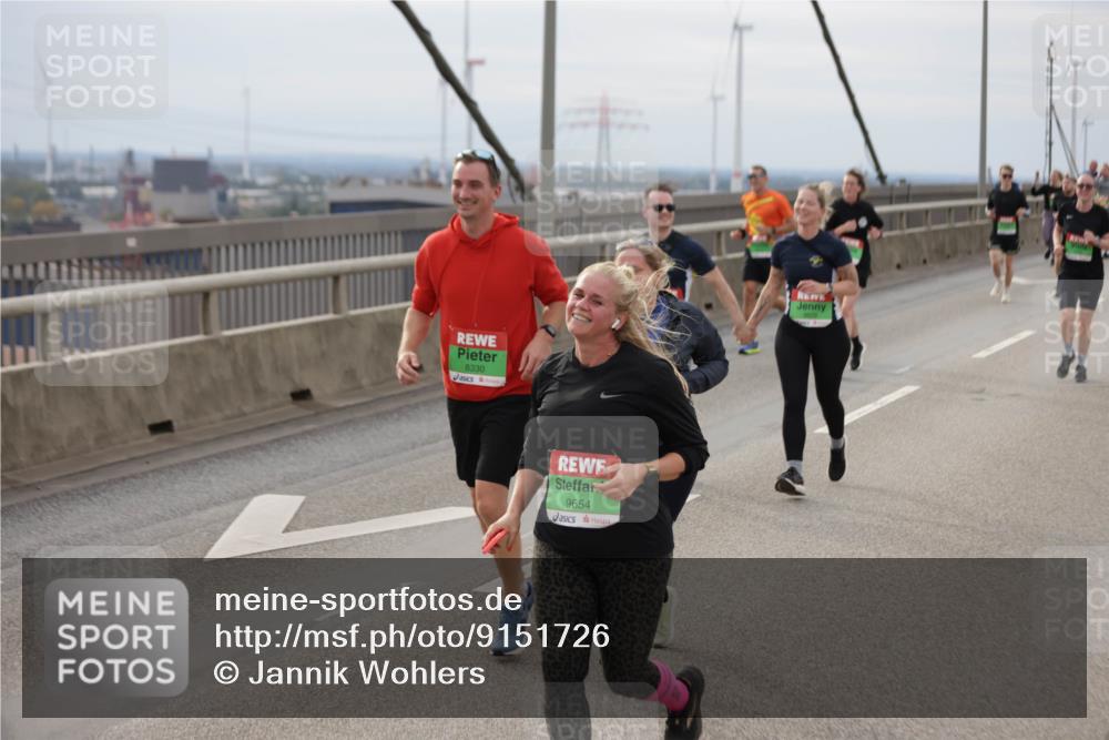 03.10.2025 - Köhlbrandbrückenlauf Jannik Wohlers http://msf.ph/oto/9151726 03.10.2025 15:59:07 Position 1 8330, 9654 meine-sportfotos.de