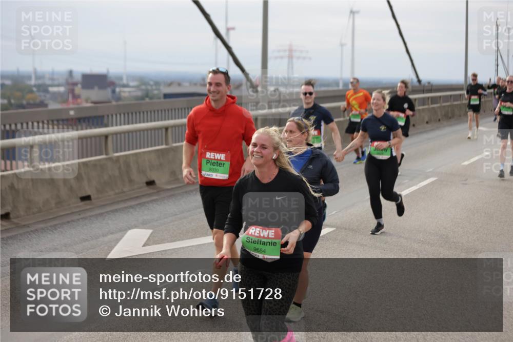 03.10.2025 - Köhlbrandbrückenlauf Jannik Wohlers http://msf.ph/oto/9151728 03.10.2025 15:59:08 Position 1 8330, 9654 meine-sportfotos.de