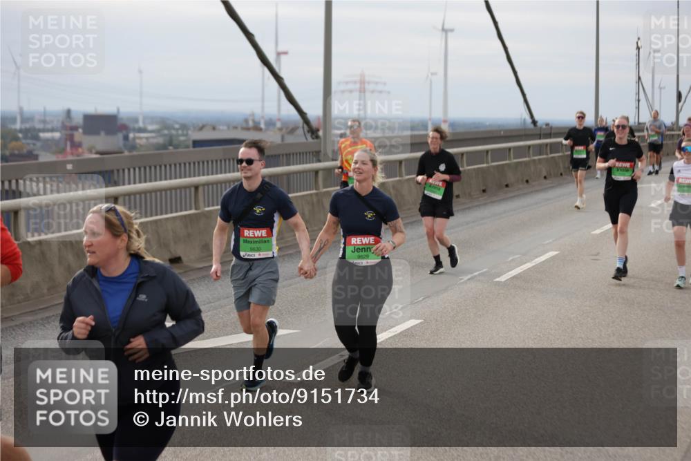 03.10.2025 - Köhlbrandbrückenlauf Jannik Wohlers http://msf.ph/oto/9151734 03.10.2025 15:59:09 Position 1 9630, 9629 meine-sportfotos.de