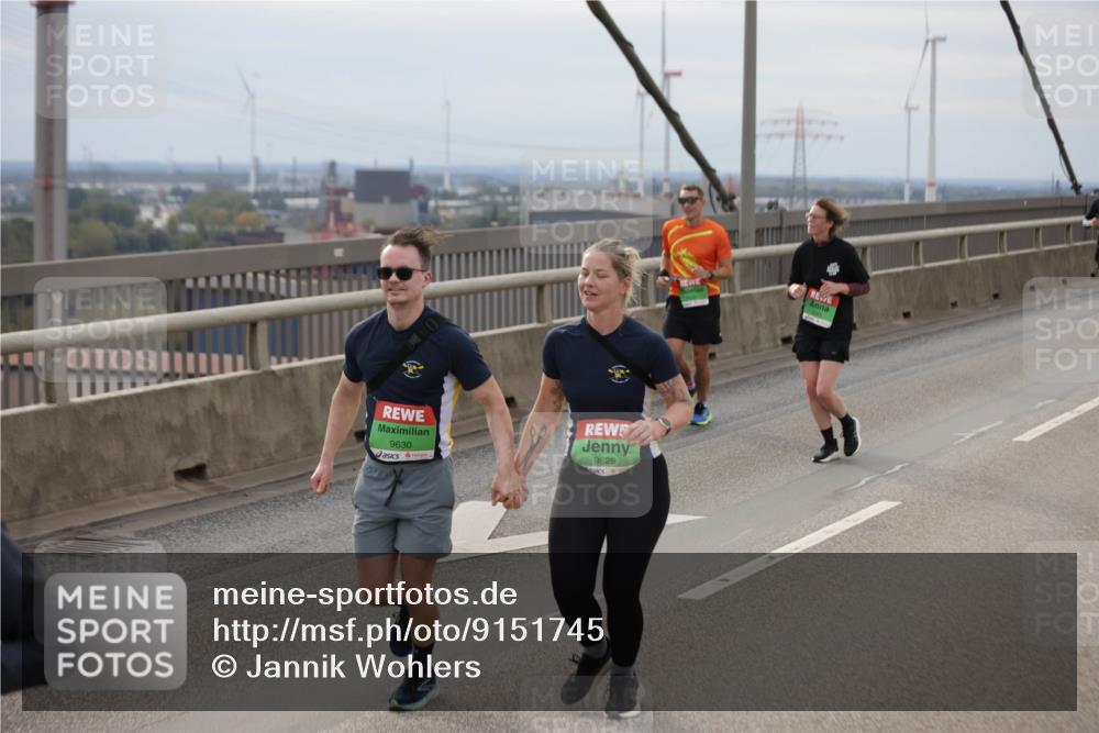 03.10.2025 - Köhlbrandbrückenlauf Jannik Wohlers http://msf.ph/oto/9151745 03.10.2025 15:59:09 Position 1 9630, 9629 meine-sportfotos.de