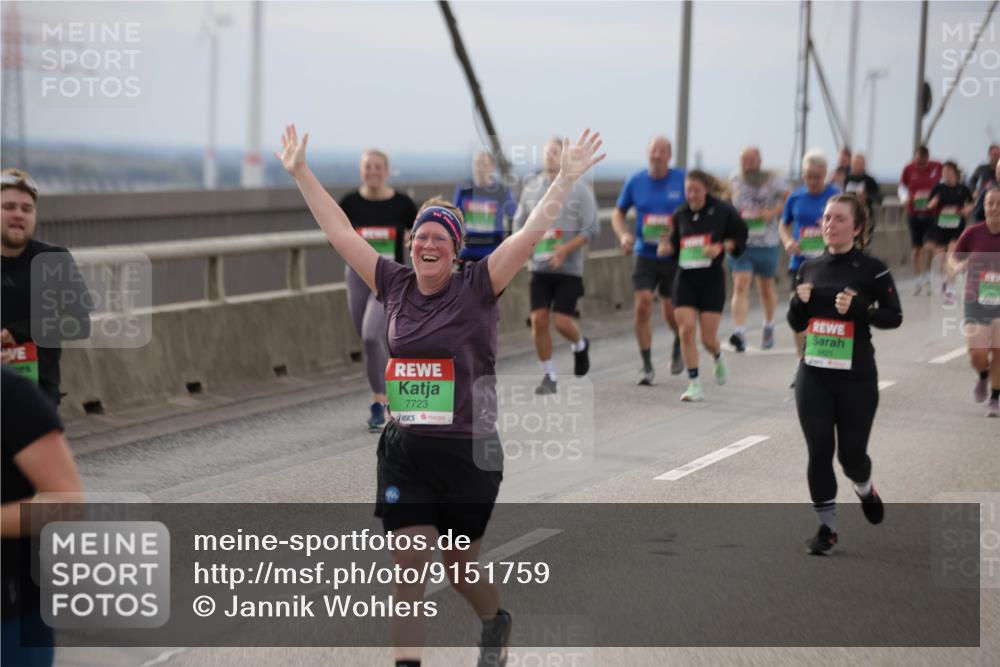 03.10.2025 - Köhlbrandbrückenlauf Jannik Wohlers http://msf.ph/oto/9151759 03.10.2025 15:59:14 Position 1 7723 meine-sportfotos.de