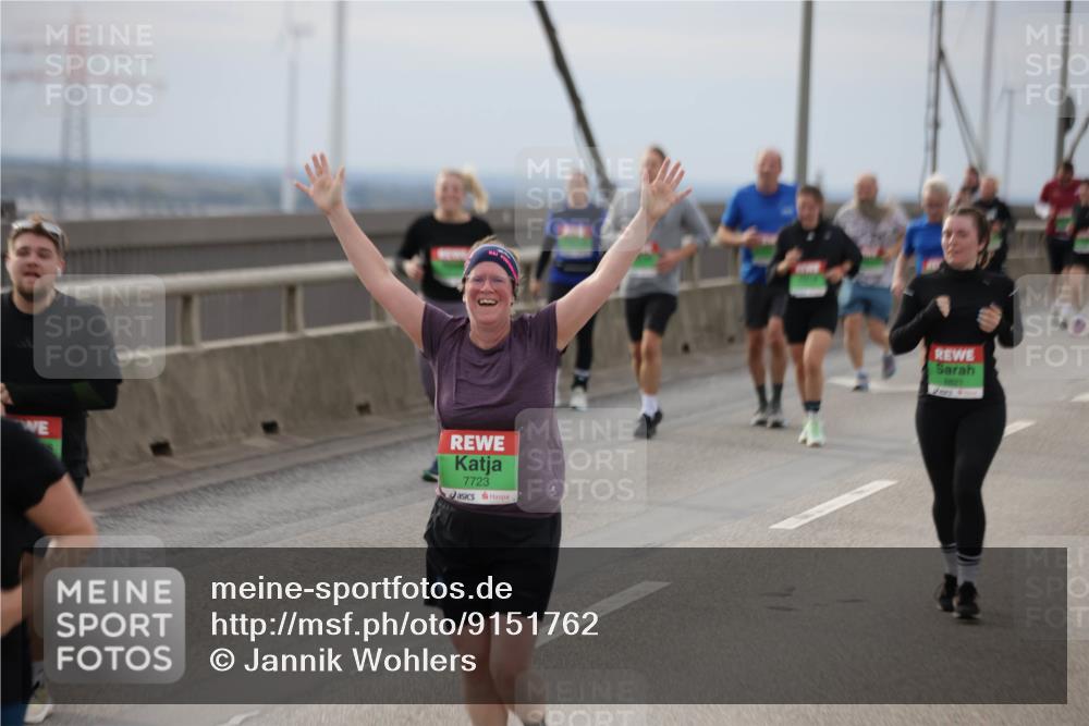 03.10.2025 - Köhlbrandbrückenlauf Jannik Wohlers http://msf.ph/oto/9151762 03.10.2025 15:59:14 Position 1 7723, 8821 meine-sportfotos.de