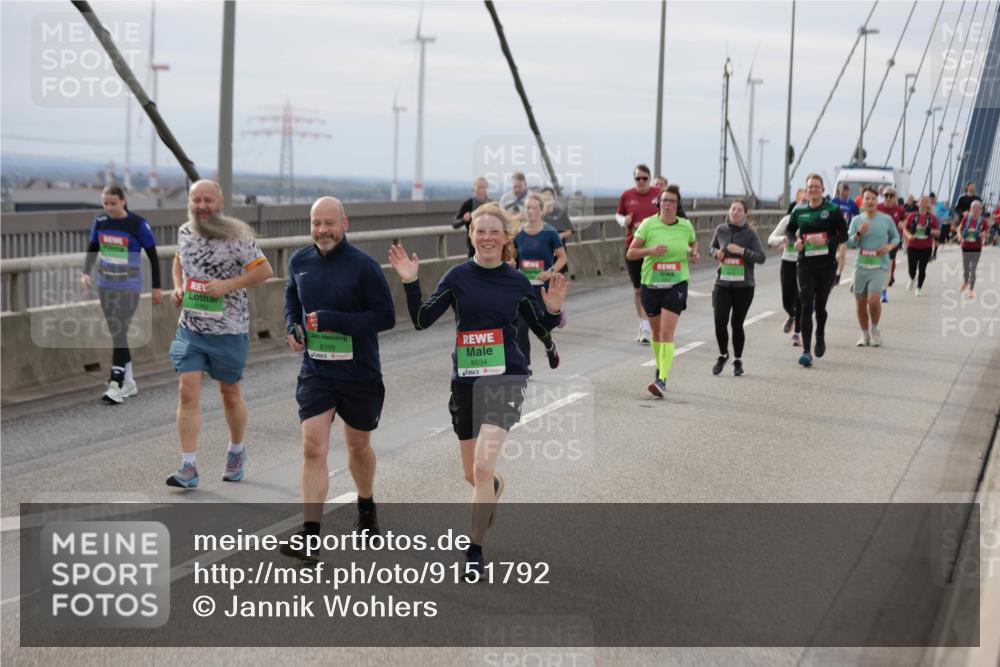 03.10.2025 - Köhlbrandbrückenlauf Jannik Wohlers http://msf.ph/oto/9151792 03.10.2025 15:59:23 Position 1 8359, 8534 meine-sportfotos.de