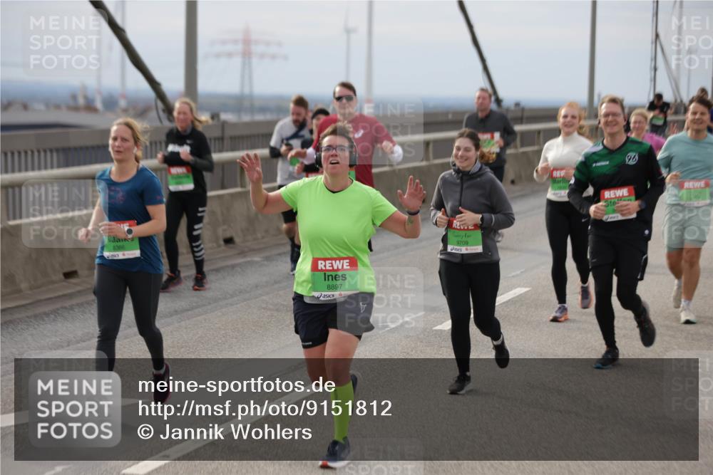 03.10.2025 - Köhlbrandbrückenlauf Jannik Wohlers http://msf.ph/oto/9151812 03.10.2025 15:59:27 Position 1 8386, 8897, 9709, 26 meine-sportfotos.de