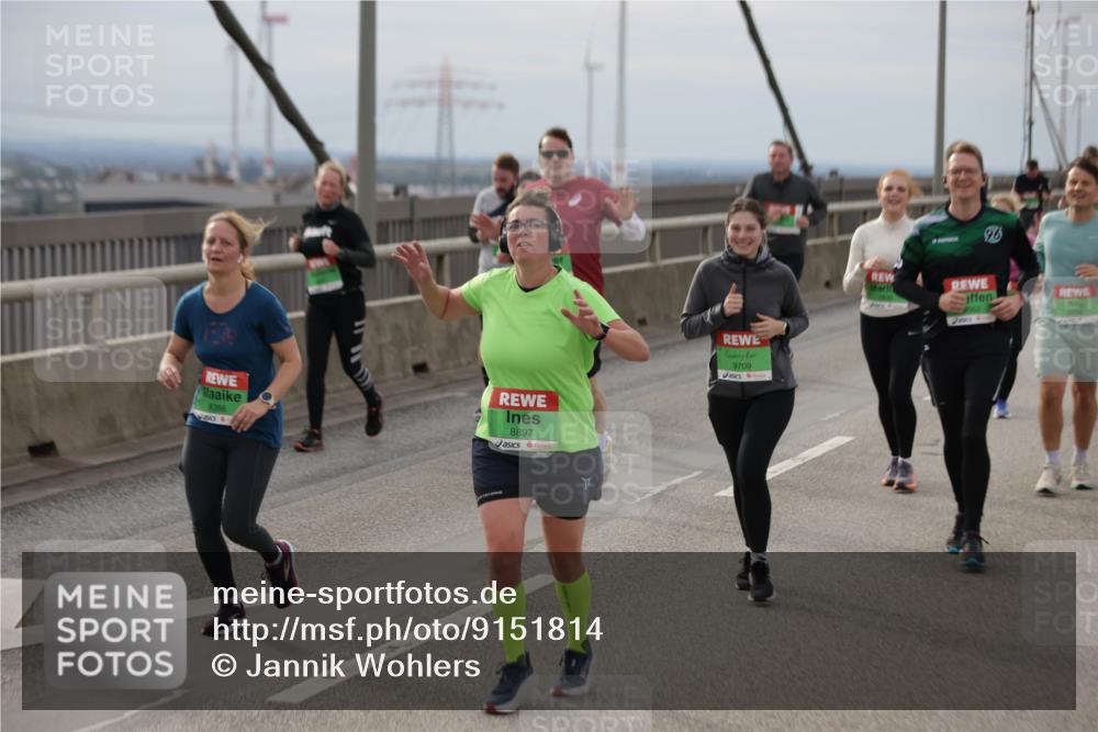 03.10.2025 - Köhlbrandbrückenlauf Jannik Wohlers http://msf.ph/oto/9151814 03.10.2025 15:59:27 Position 1 8386, 8897, 9709, 96 meine-sportfotos.de