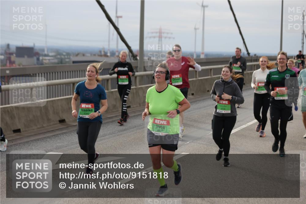 03.10.2025 - Köhlbrandbrückenlauf Jannik Wohlers http://msf.ph/oto/9151818 03.10.2025 15:59:27 Position 1 879, 8386, 8897, 9709, 96 meine-sportfotos.de