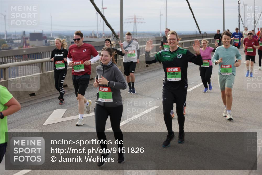 03.10.2025 - Köhlbrandbrückenlauf Jannik Wohlers http://msf.ph/oto/9151826 03.10.2025 15:59:29 Position 1 9234, 9709, 96, 9062 meine-sportfotos.de