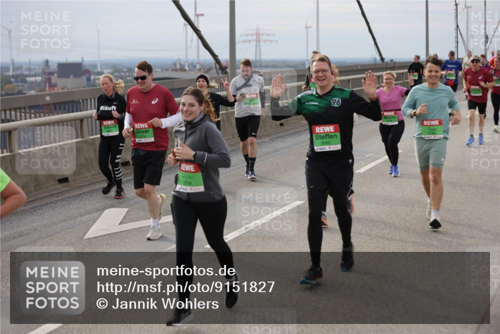 03.10.2025 - Köhlbrandbrückenlauf Jannik Wohlers http://msf.ph/oto/9151827 03.10.2025 15:59:29 Position 1 9234, 9709, 96, 9062 meine-sportfotos.de