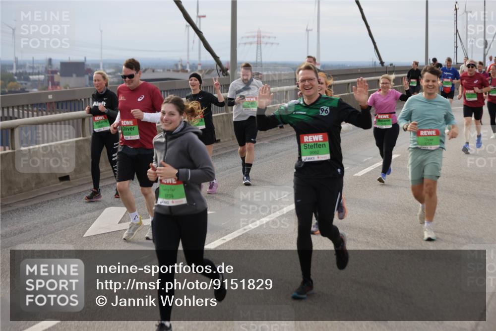 03.10.2025 - Köhlbrandbrückenlauf Jannik Wohlers http://msf.ph/oto/9151829 03.10.2025 15:59:29 Position 1 9234, 9709, 96, 9062, 9754 meine-sportfotos.de