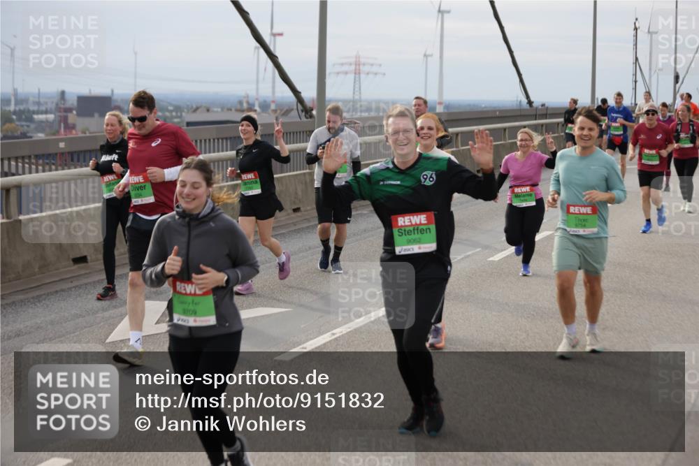 03.10.2025 - Köhlbrandbrückenlauf Jannik Wohlers http://msf.ph/oto/9151832 03.10.2025 15:59:29 Position 1 234, 9709, 96, 9062, 9754 meine-sportfotos.de