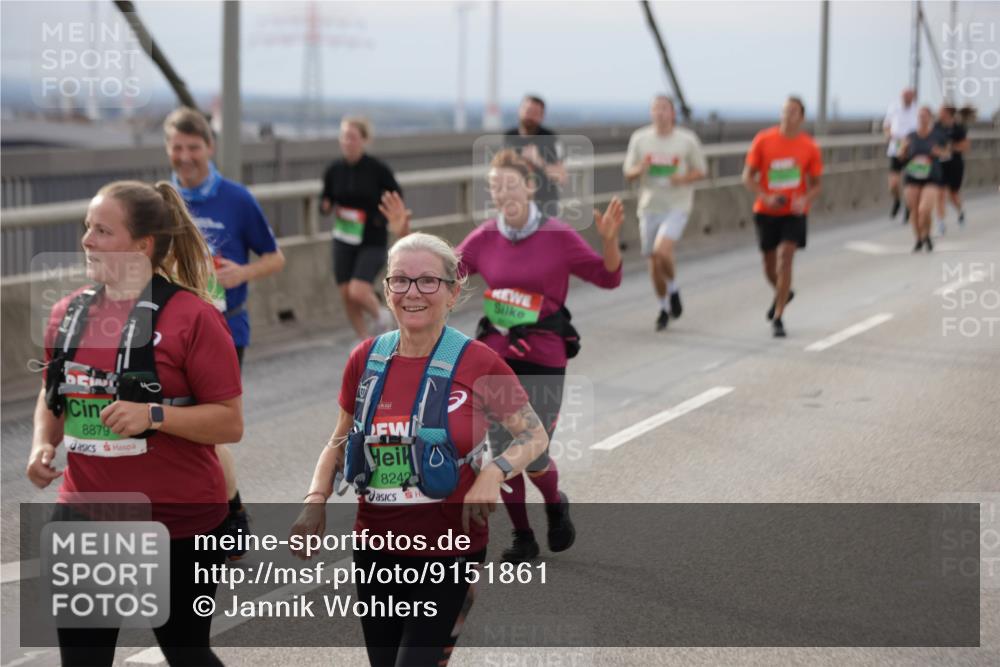 03.10.2025 - Köhlbrandbrückenlauf Jannik Wohlers http://msf.ph/oto/9151861 03.10.2025 15:59:34 Position 1 8879, 8242, 2 meine-sportfotos.de