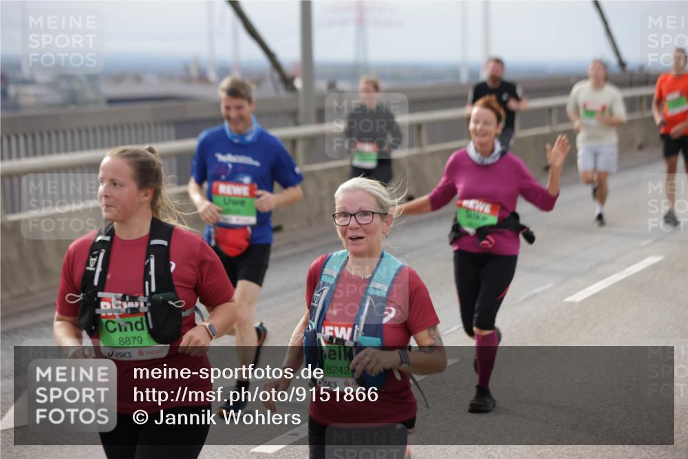 03.10.2025 - Köhlbrandbrückenlauf Jannik Wohlers http://msf.ph/oto/9151866 03.10.2025 15:59:35 Position 1 8879, 8242 meine-sportfotos.de