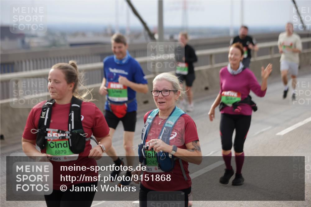 03.10.2025 - Köhlbrandbrückenlauf Jannik Wohlers http://msf.ph/oto/9151868 03.10.2025 15:59:35 Position 1 8879, 8242, 2 meine-sportfotos.de