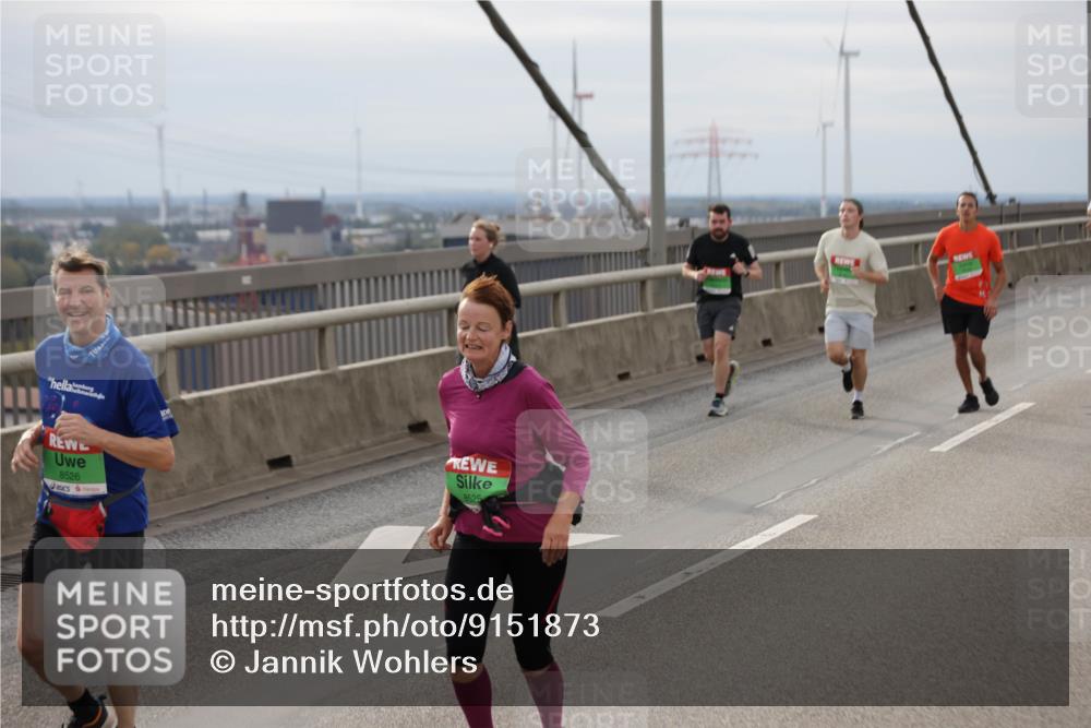 03.10.2025 - Köhlbrandbrückenlauf Jannik Wohlers http://msf.ph/oto/9151873 03.10.2025 15:59:36 Position 1 8526, 8525 meine-sportfotos.de