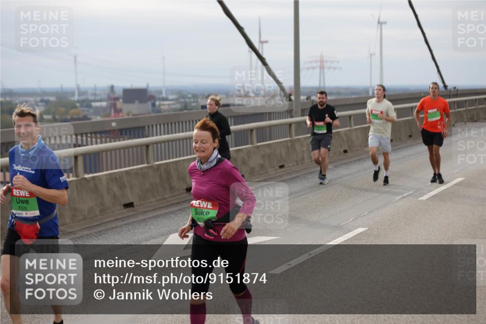 03.10.2025 - Köhlbrandbrückenlauf Jannik Wohlers http://msf.ph/oto/9151874 03.10.2025 15:59:36 Position 1 8526, 8525 meine-sportfotos.de