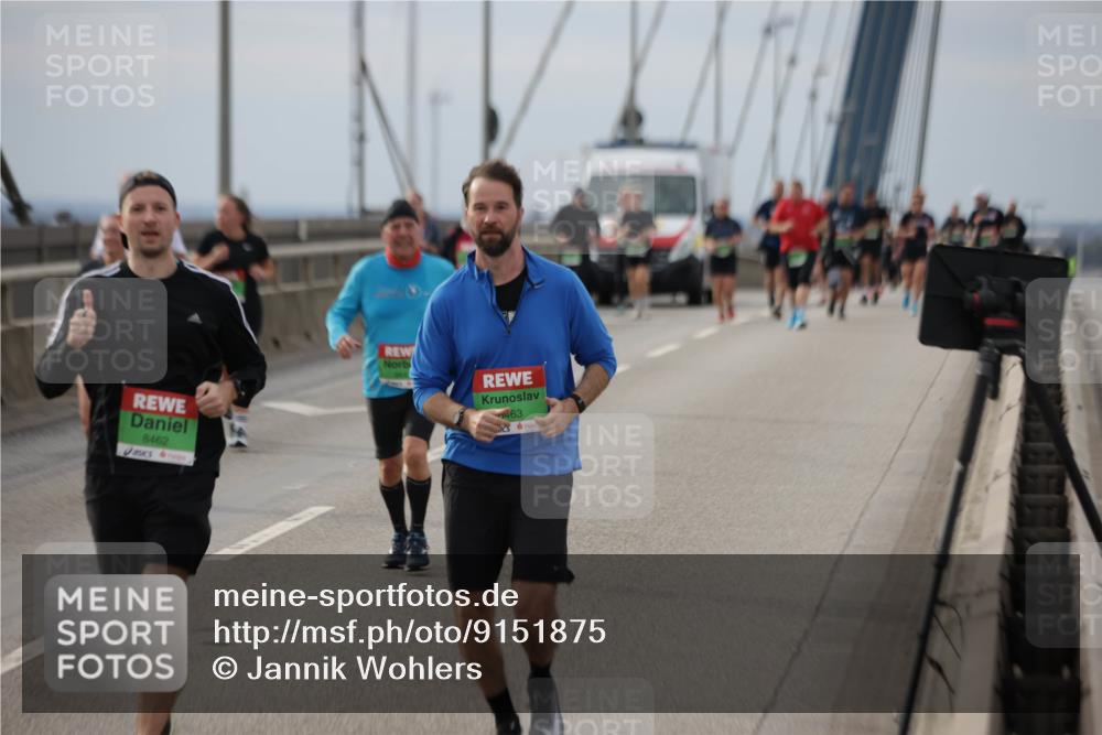 03.10.2025 - Köhlbrandbrückenlauf Jannik Wohlers http://msf.ph/oto/9151875 03.10.2025 15:59:38 Position 1 8462, 463 meine-sportfotos.de