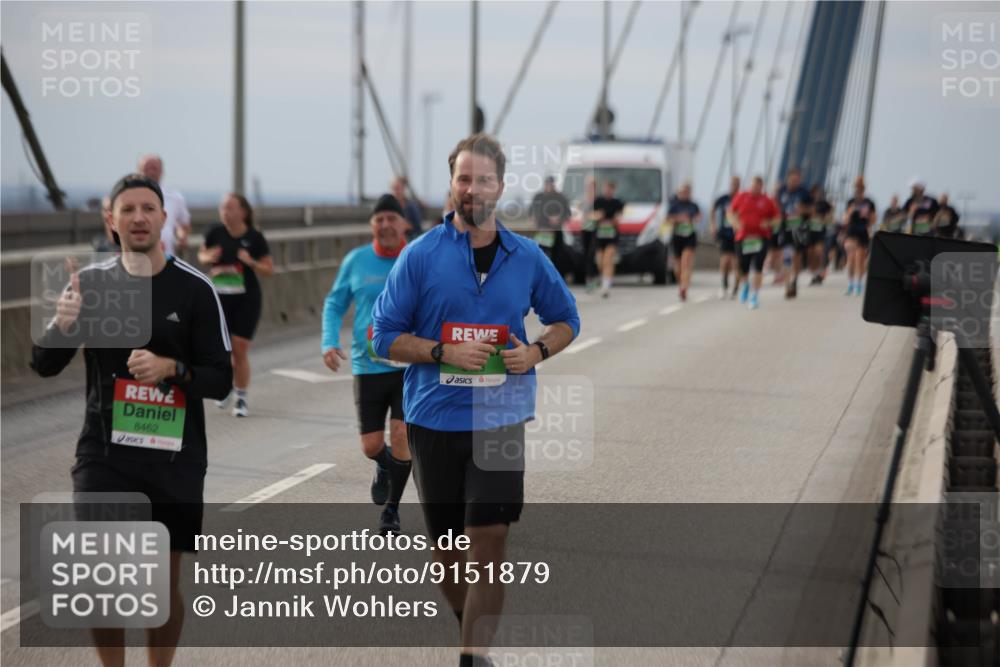 03.10.2025 - Köhlbrandbrückenlauf Jannik Wohlers http://msf.ph/oto/9151879 03.10.2025 15:59:38 Position 1 8462 meine-sportfotos.de